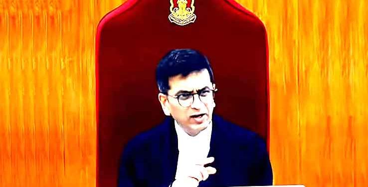 سی جے آئی چندرچوڑ نے دیا وداعی تحفہ، سپریم کورٹ میں سب کچھ ہوا آن لائن، ‘وار روم’ سے ہوگی نگرانی