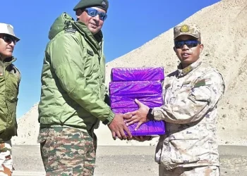 Exchange of sweets along the Indian Chinese border on Deepawali day