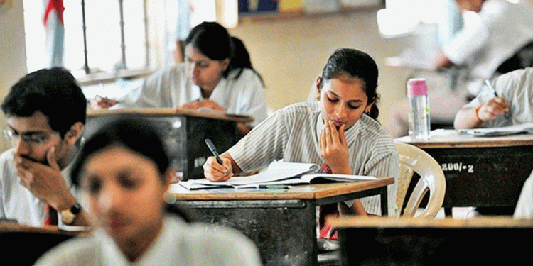 سی بی ایس ای بورڈ کے دسویں اور بارہویں کے پریکٹیکل امتحانات آج سے شروع