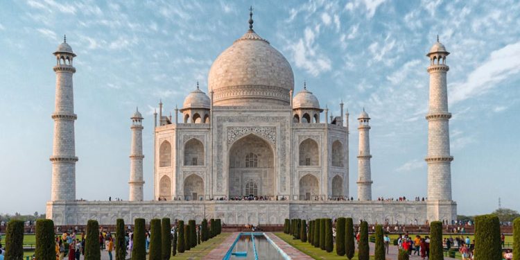 تاج محل میں 26 جنوری سے تین دن تک داخلہ مفت ہوگا