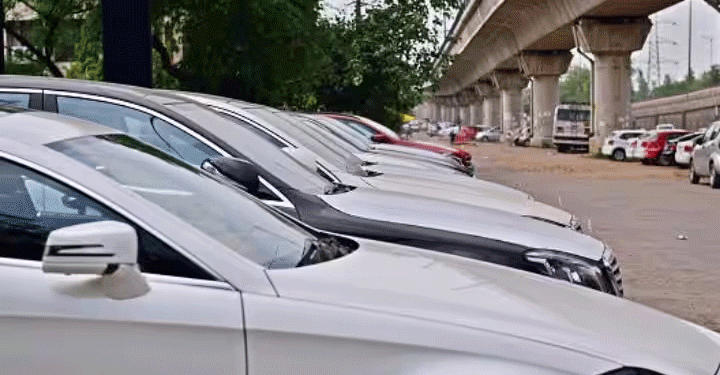 دہلی میں یکم اپریل سے 15 سال پرانی گاڑیوں کوپٹرول نہیں ملے گا