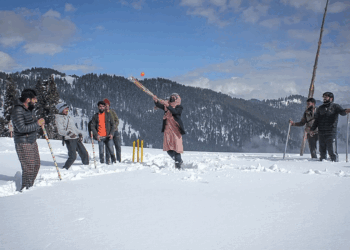 وادیٔ کشمیر کے حساس علاقوں میں موجود 50 سیاحتی مقامات بند