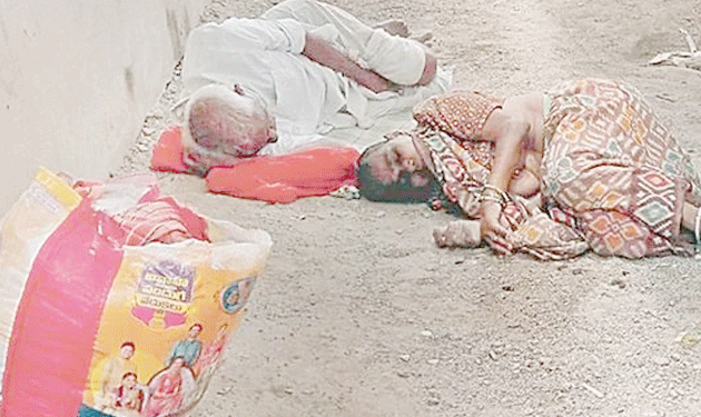 اولاد نے والدین کا گھر بیچ دیا ، بیٹے اور بیٹی سازش میں شامل