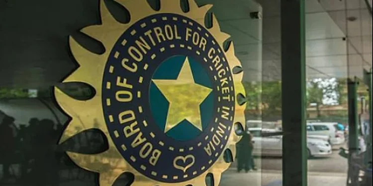 بی سی سی آئی کے دفتر میں بڑی چوری، آئی پی ایل کی 261 قیمتی جرسیاں غائب، سیکورٹی گارڈ گرفتار