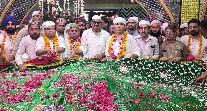 اعلیٰ حضرت کی زندگی انسانیت اور محبت کی مثال – عمران پرتاپ گڑھی