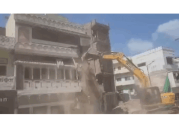 پدم شری ہاکی کھلاڑی محمد شاہد کا گھر  بھی مسمار