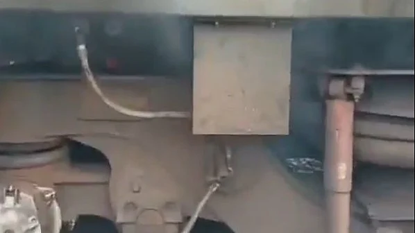 جامتاڑہ میں ہاوڑہ-نئی دہلی سپر فاسٹ ٹرین میں آگ، مسافروں نے کود کر بچائی جان