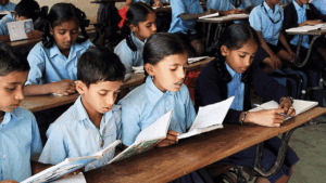 دہلی کے پرائیویٹ اسکولوں میں اضافی فیس کو لے کر مایوسی