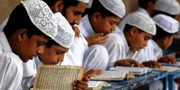 یو پی اے ٹی ایس کی جانب سے مدرسوں کے طلباء اور عملے کی تفصیلات طلب