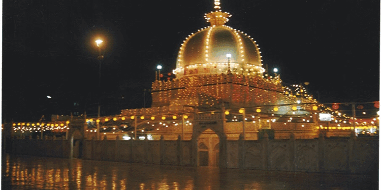 اجمیر میں درگاہ علاقے سےغیر قانونی تعمیرات مسمار