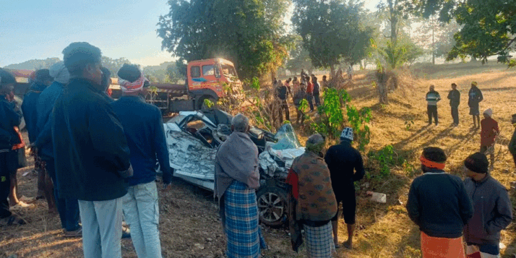 چھتیس گڑھ میں خوفناک سڑک حادثہ میں 5 نوجوانوں کی دردناک موت