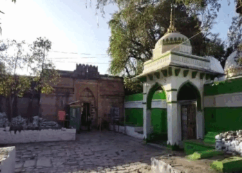 نماز جمعہ پر پابندی اور دن بھر پوجا کی درخواست مسترد