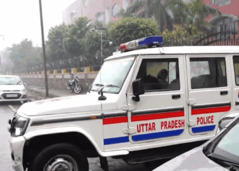 نوئیڈا میں کئی نامی پرائیویٹ اسکولوں کو بم سے اڑانے کی دھمکی