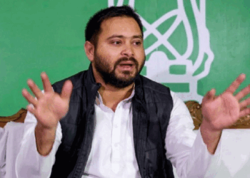 لالو یادو پر میتھلی ٹھاکر کے تبصرے پرتیجسوی یادو کی  سخت تنقید