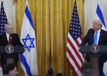  اسرائیلی وزیر اعظم پرایران کے ساتھ بات چیت جاری رکھنے پر ٹرمپ  کا اصرار
