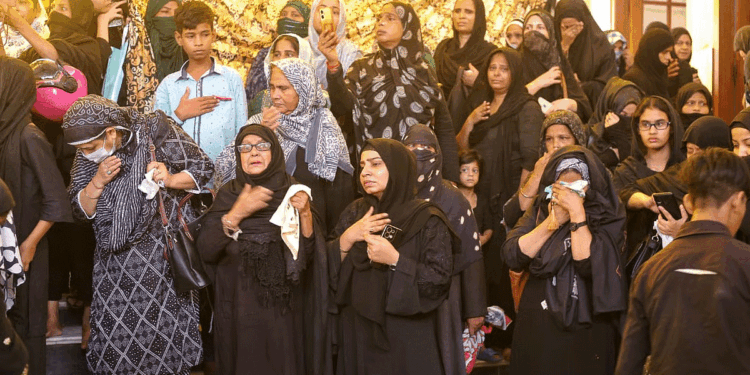 شیعہ عید کے دن نہیں پہنیں گے نئے کپڑے