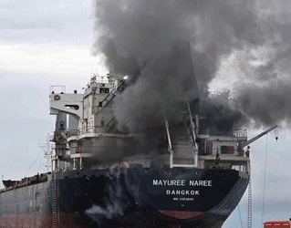 آبنائے ہرمز میں ہندوستان آ رہے جہاز پر ایران  کا حملہ