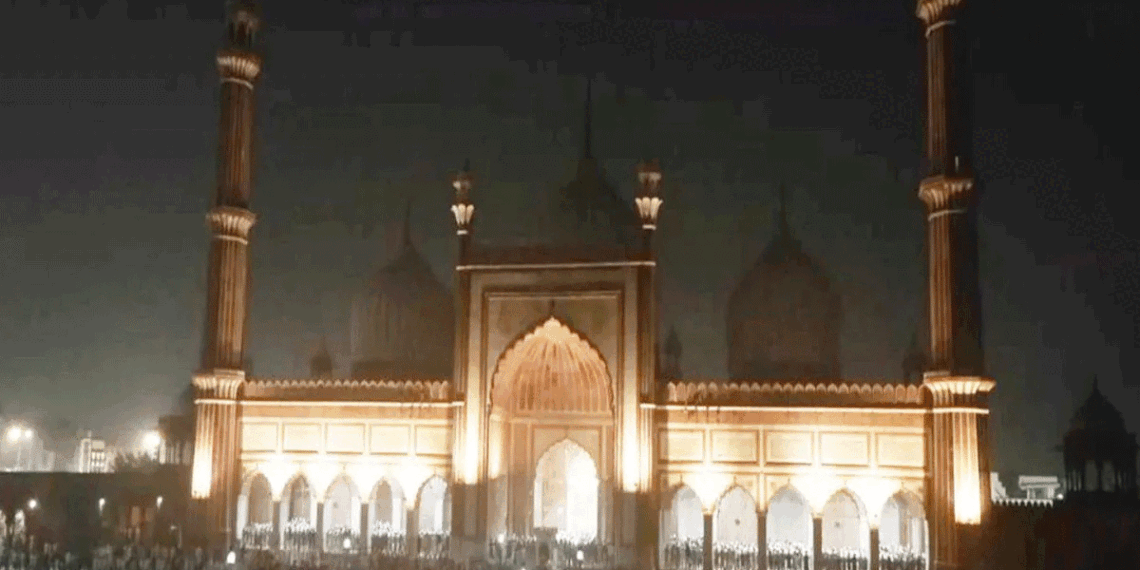 دہلی سمیت ملک بھر میں عید کی دھوم