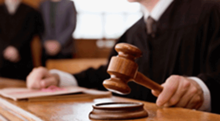 بامبے ہائی کورٹ میں مسلم ریزرویشن ختم کرنے کے خلاف عرضی پر سماعت ملتوی