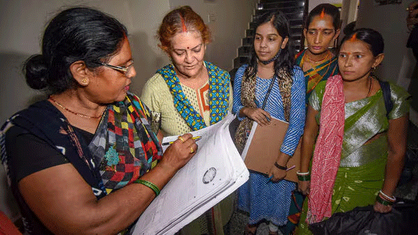 مردم شماری 2027 میں’ لیو-اِن جوڑوں‘ کو شادی شدہ ماننے کا التزام