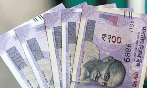 سیاسی کشیدگی کے سبب ڈالر 92 روپے سے زیادہ مہنگا