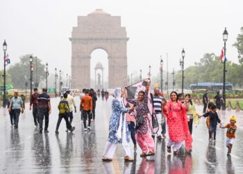 دہلی  کے  لوگوں کو شدید گرمی سے راحت ملنے کی امید
