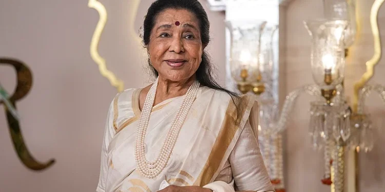 معروف گلوکارہ آشا بھوسلے اب ہمارے درمیان نہیں رہیں