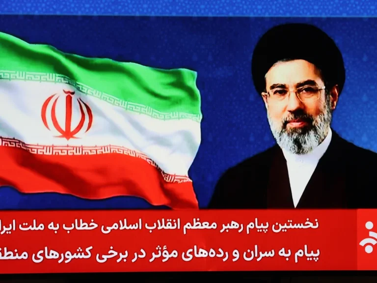 ٹرمپ کے نام خط میں ایرانی سپریم لیڈر مجتبیٰ خامنہ ای  کاسخت موقف