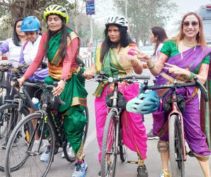 مدرز ڈے پر خواتین کی سائیکل ریلی