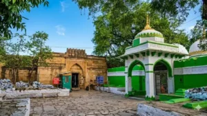 مدھیہ پردیش ہائیکورٹ نے کمال مولا مسجد کو مندر قرار دیا