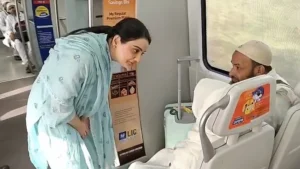 عازمینِ حج کی میٹرو کے ذریعے ایئرپورٹ روانگی