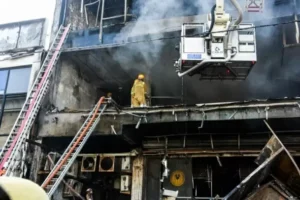 لکھنؤ واقع کوچنگ سنٹر میں آتش زدگی کےشکار افراد کے لئے 2-2لاکھ روپے کی امداد کا اعلان 