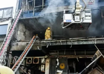 لکھنؤ واقع کوچنگ سنٹر میں آتش زدگی کےشکار افراد کے لئے 2-2لاکھ روپے کی امداد کا اعلان 