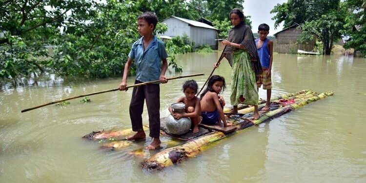 ہندوستان کے 97 فیصد بچوں کو شدید موسمیاتی خطرات کا سامنا- یونیسیف