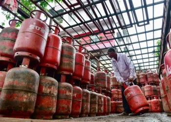 گھریلو کھانا پکانے والی گیس مزید  مہنگی – فی سلنڈر  29 روپے کا اضافہ