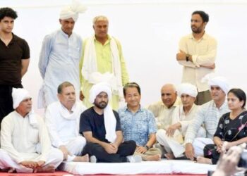 دہلی کے جنترمنتر پر سونم وانگچک کی بھوک ہڑتال