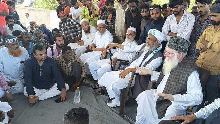 گجرات میں مساجد، درگاہوں اور دیگر مذہبی املاک کے انہدام کے معاملے پر جمعیۃ علماء ہند سرگرم