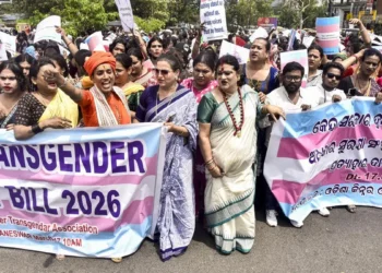 ’ٹرانس جینڈر پرسنز ترمیمی ایکٹ 2026‘ کو چیلنج کرنے والی رِٹ عرضیوں پر جاری کارروائی پر روک