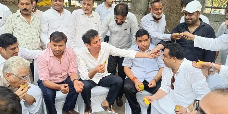 مرزا جاوید اور کنور شہزاد کی مینگو پارٹی میں کانگریس کے متعدد رہنماؤں کی شرکت