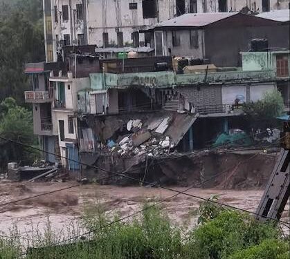 جموں اور کشمیر کے پونچھ اور راجوری اضلاع میں بارش سے نقصان کا خطرہ برقرار