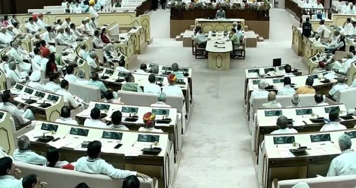 راجستھان اسمبلی میں  ہنگامہ اور نعرے بازی کے درمیان یکساں سول کوڈ بل پیش