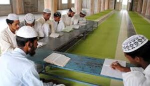اتر پردیش کےمدارس میں کامل و فاضل کی اسناد بند لیکن سابقہ طلبا کی ڈگریا ں اثرانداز نہیں