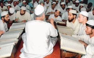 اتر پردیش  میں  کامل اور فاضل کی ڈگریوں کو غیر معتبر قرار دیے جانےکا اندیشہ 