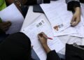ایس آئی آرکے دوران الیکشن کمیشن کی جانب سے جاری نوٹس کی فہرست میں کئی اہم شخصیات شامل