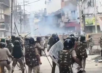 اجین شاہی مسجد پر بلڈوزر کارروائی کے خلاف احتجاج