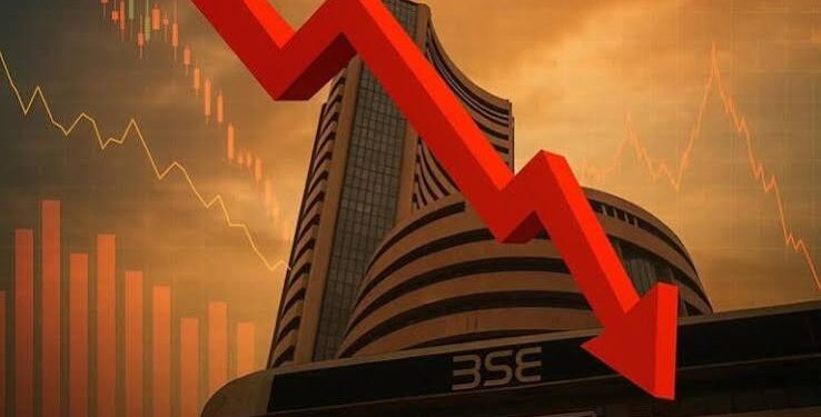 سینسیکس اور نفٹی دونوں انڈیکس کاروبار شروع ہوتے ہی کریش