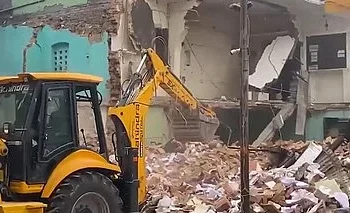 ضلعی عدالت کے حکم پرسہارنپور کلکٹریٹ احاطے میں واقع مسجد منہدم